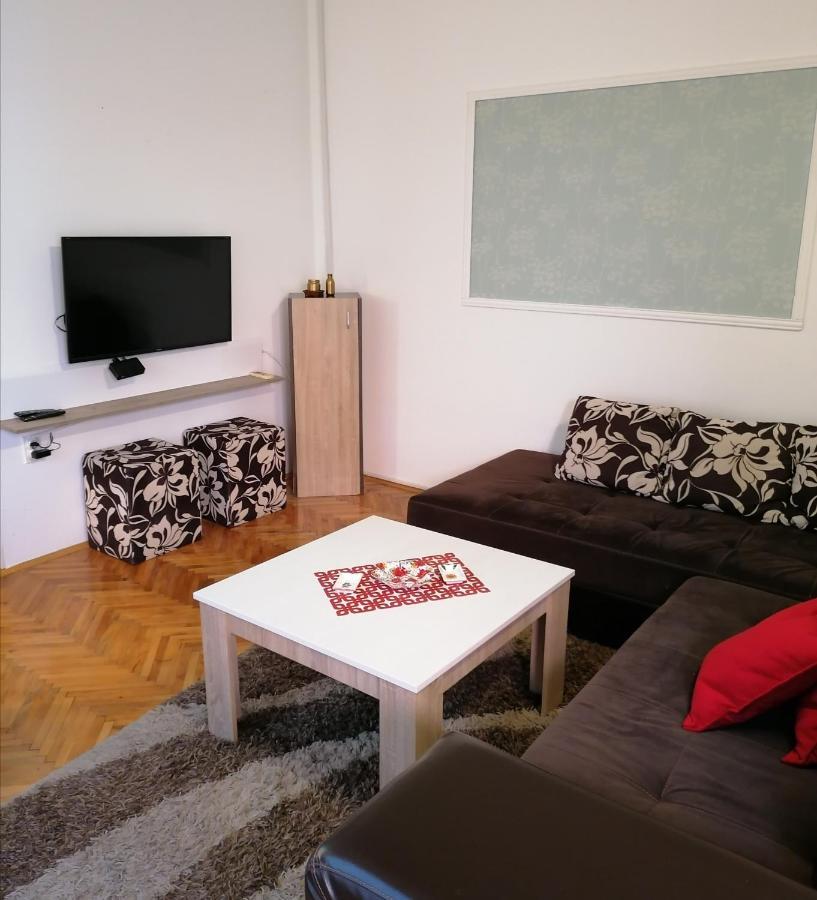Apartman Centar Krusevac Ngoại thất bức ảnh