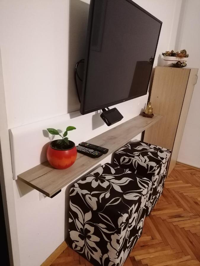 Apartman Centar Krusevac Ngoại thất bức ảnh