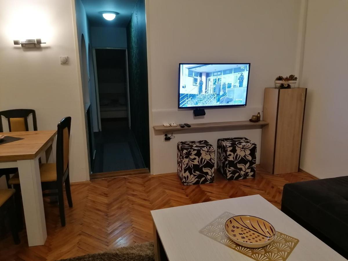 Apartman Centar Krusevac Ngoại thất bức ảnh